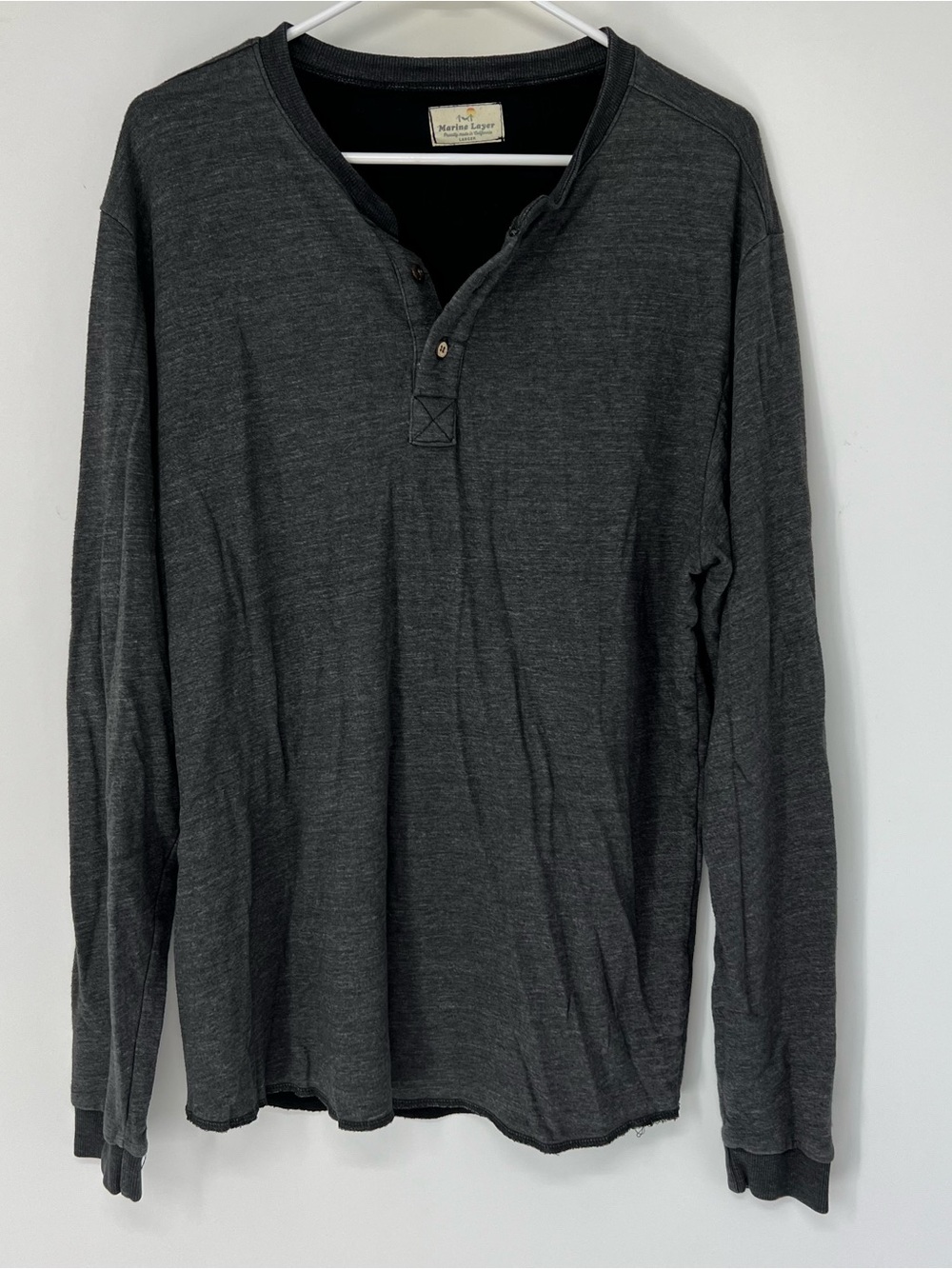Marine layer men’s Henley shirt large